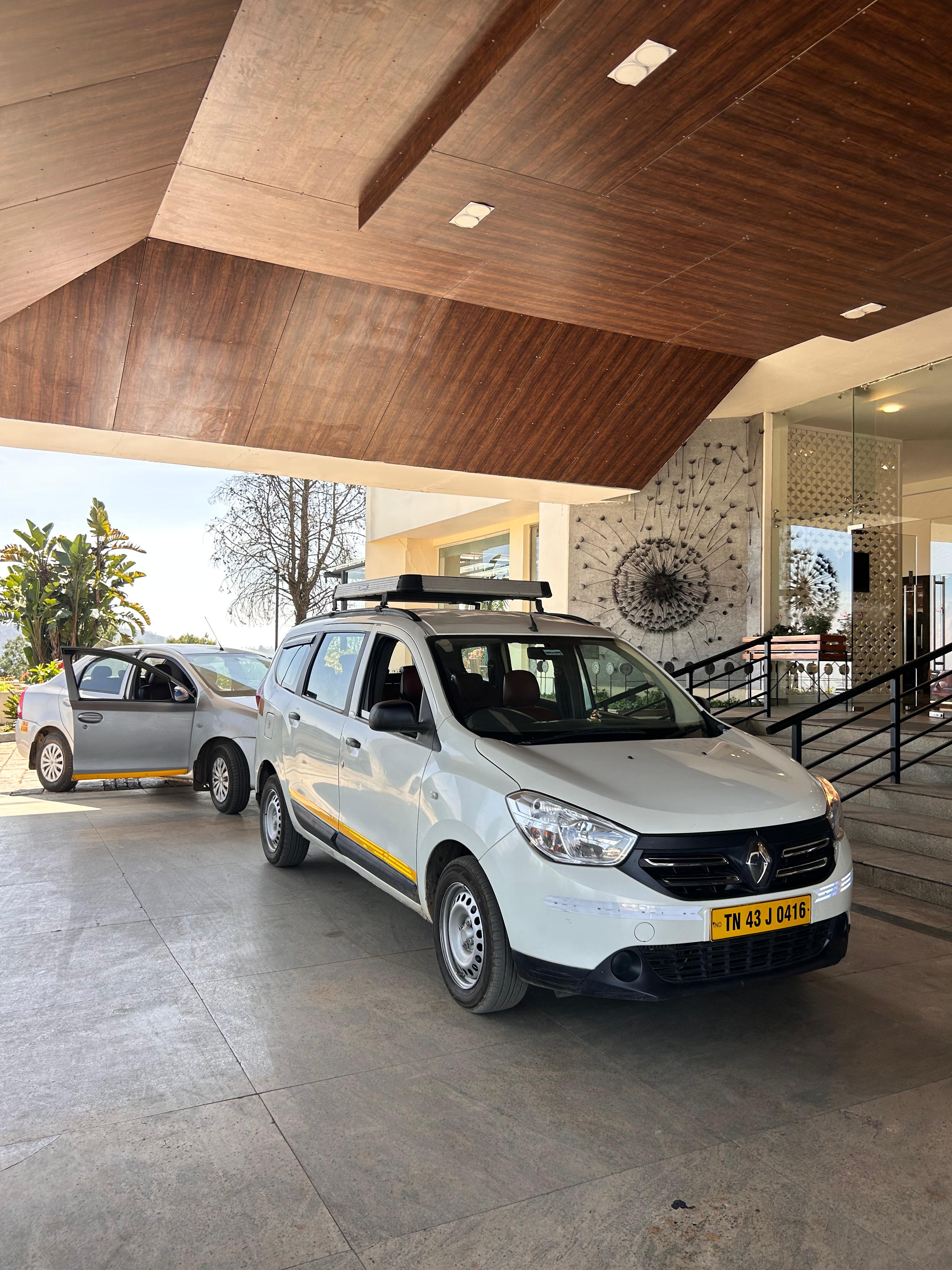 Maruti Ertiga / Renualt lodgy